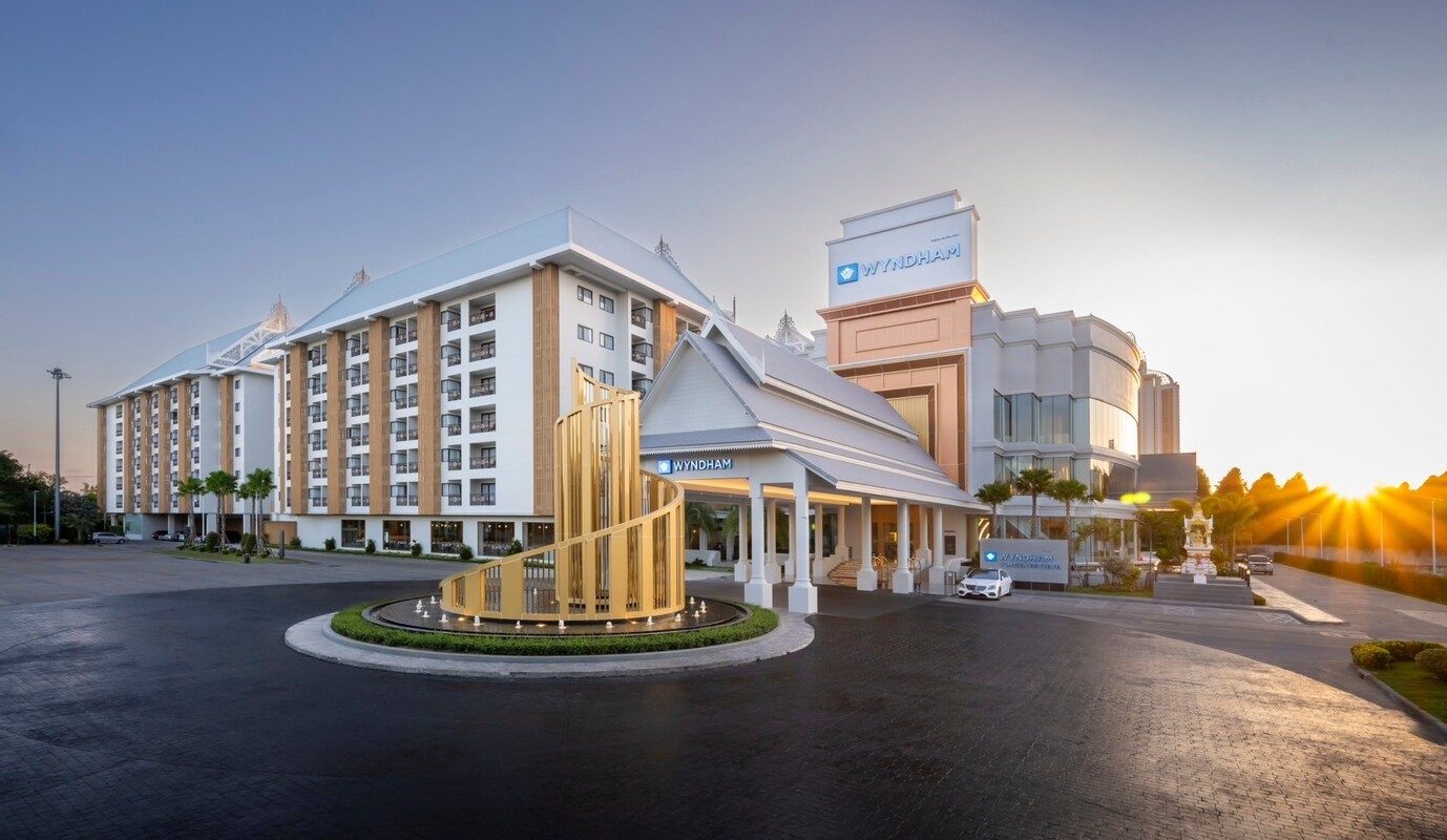 247280205a43663a3fa9b809b2191035